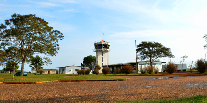 Nueva Hespérides International Airport (STY)
